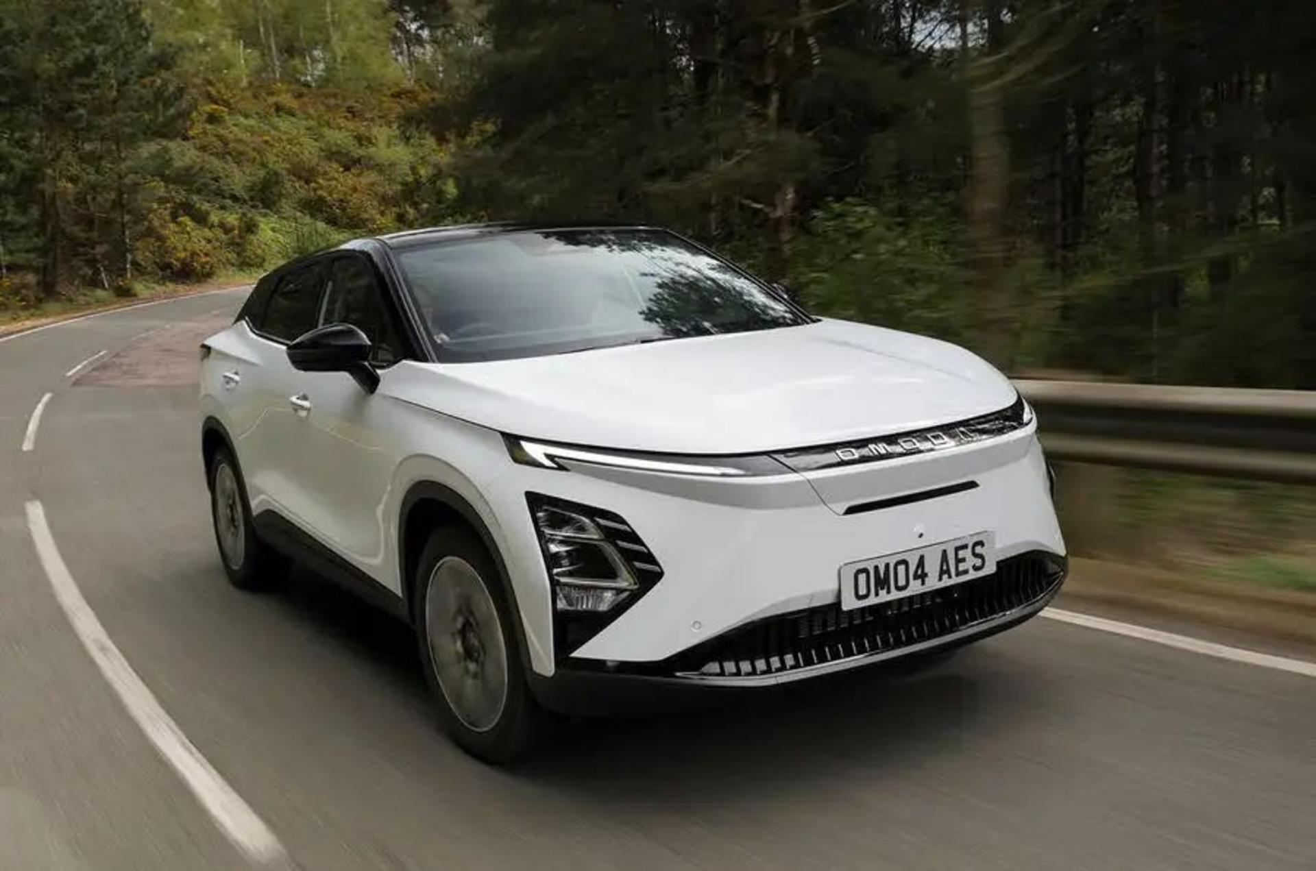 omoda-5-ev-review-2024-01-tracking-front