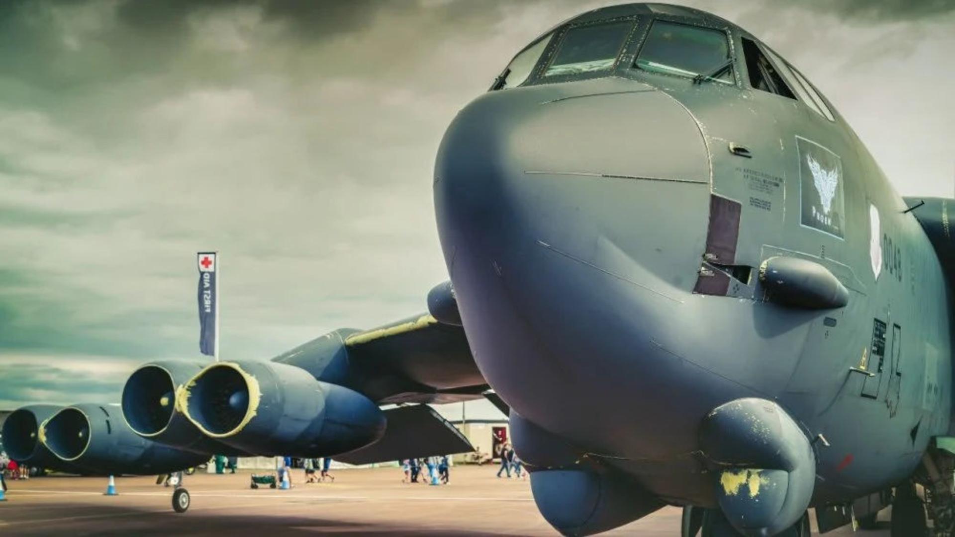 B-52 Bomber 4