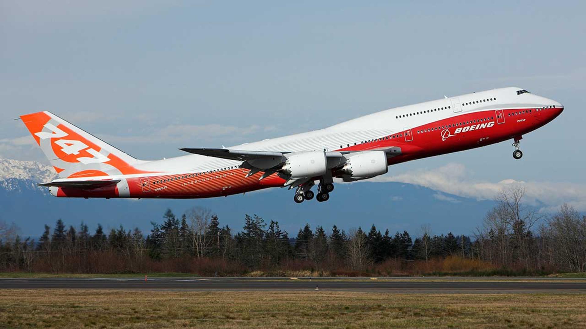Boeing-747-8-1