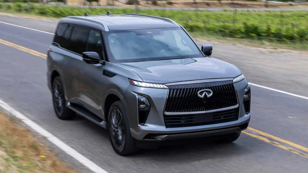 Infiniti-QX80-12