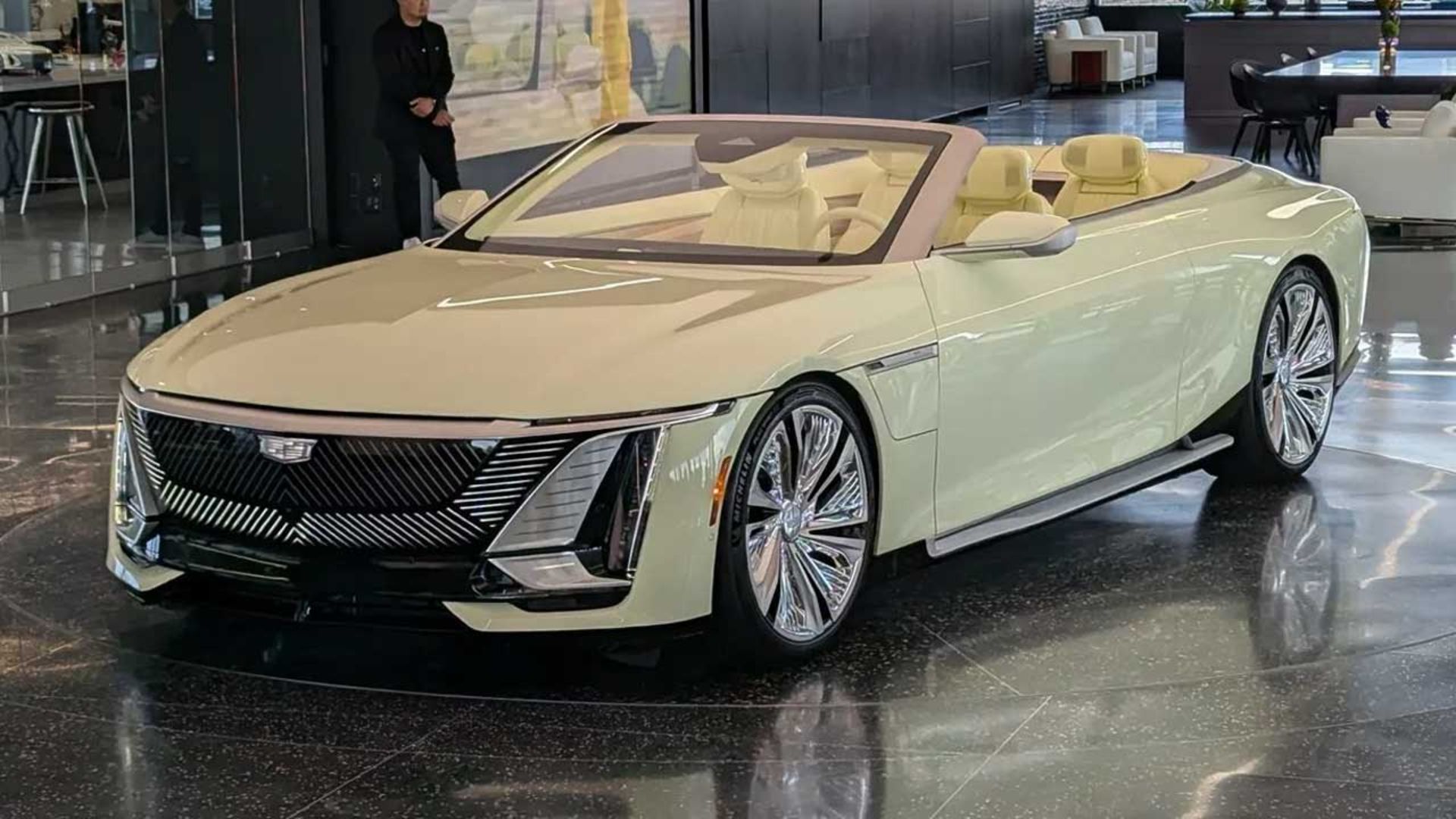 Cadillac-Sollei-1