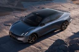 lynk-co-z10-roof-1400x933