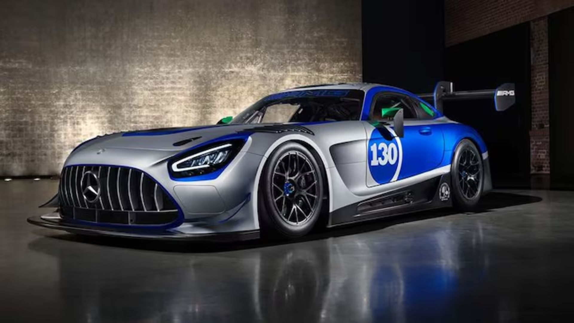 001-mercedes-amg-gt3-edition-130y-motorsport