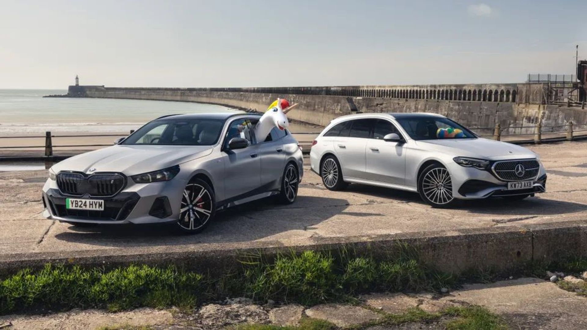 TopGear - Drives - BMW i5 Touring vs E Class Touring -004