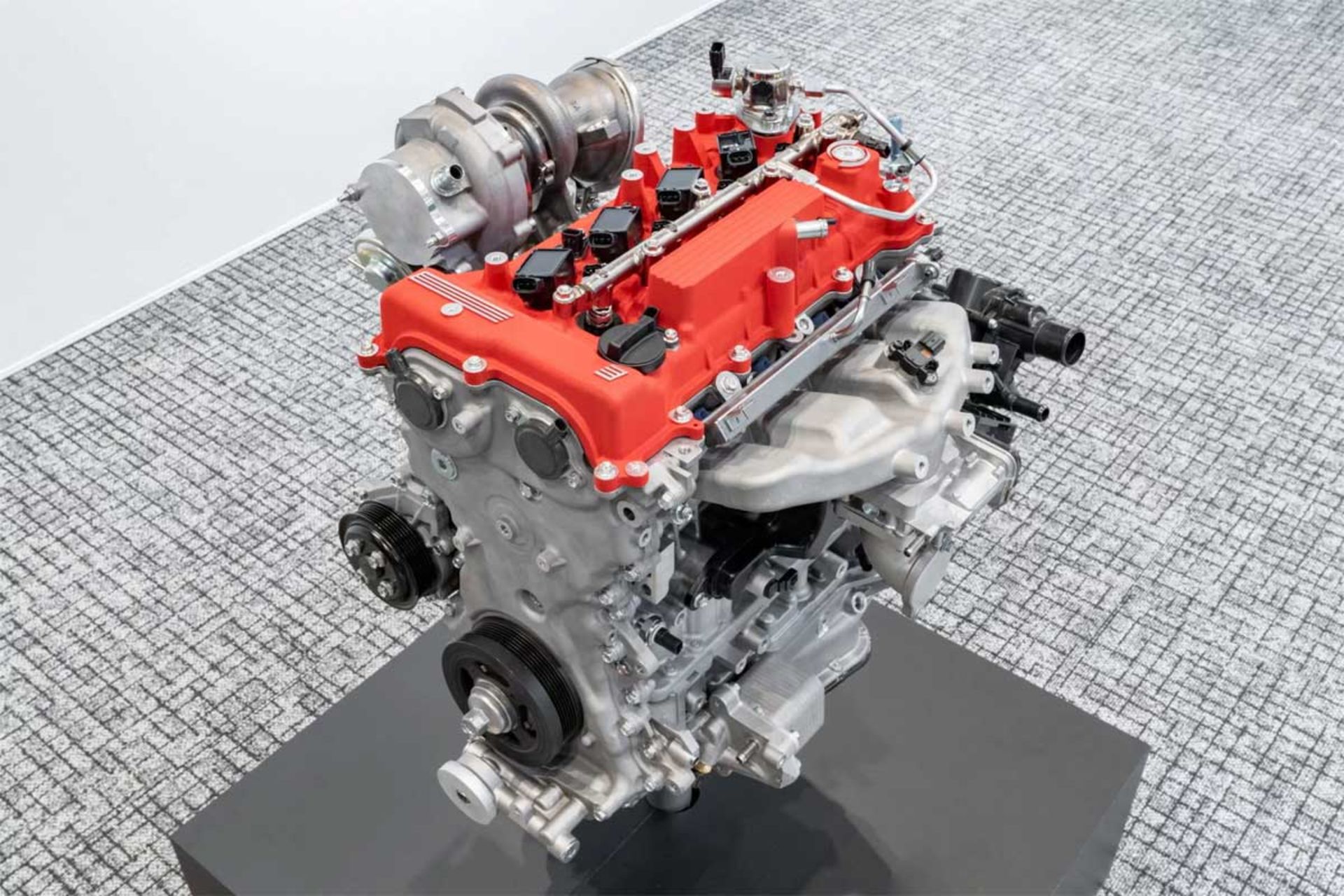 Toyota-Engine-1