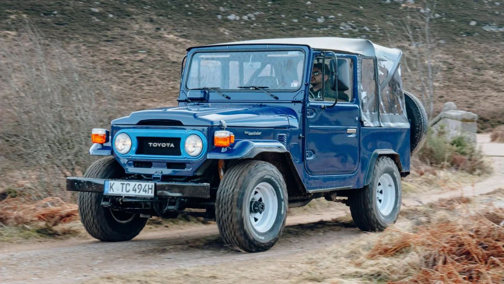 Toyota Land Cruiser FJ40 icon review
