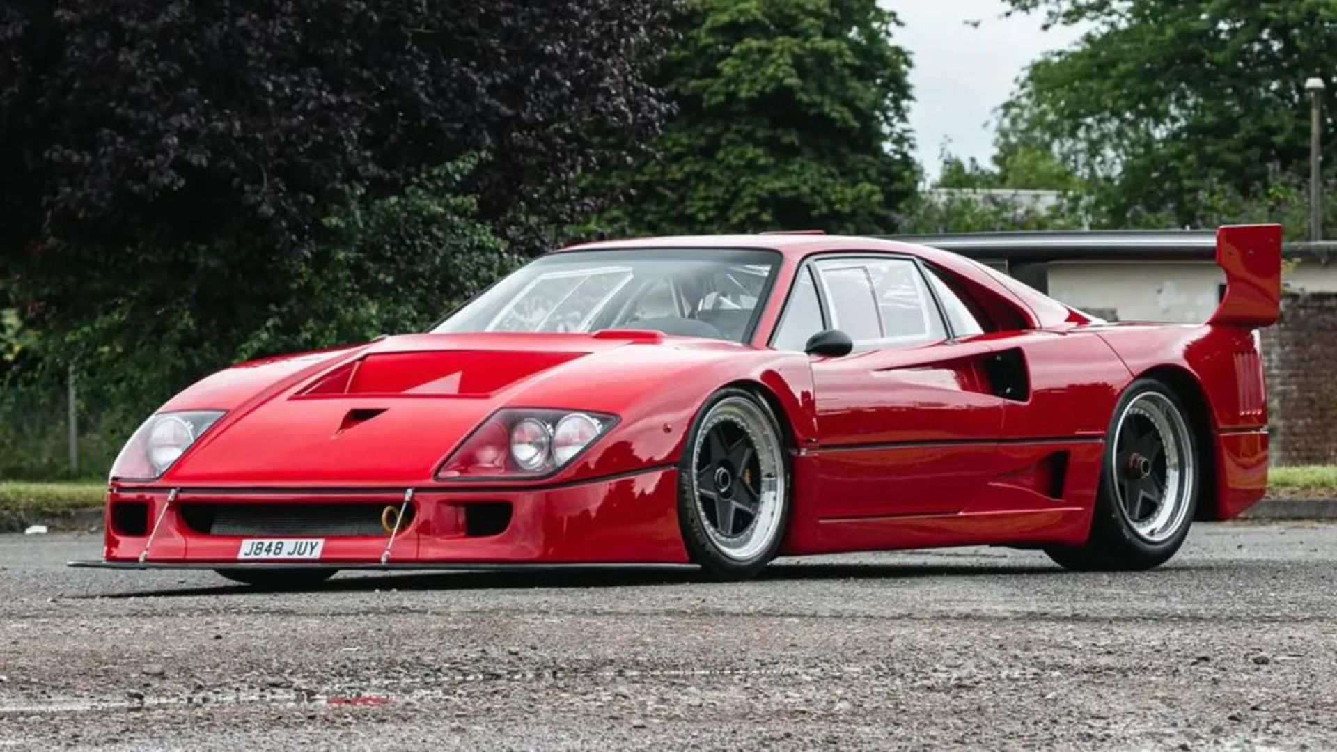 ferrari-f40-gt-v12-1