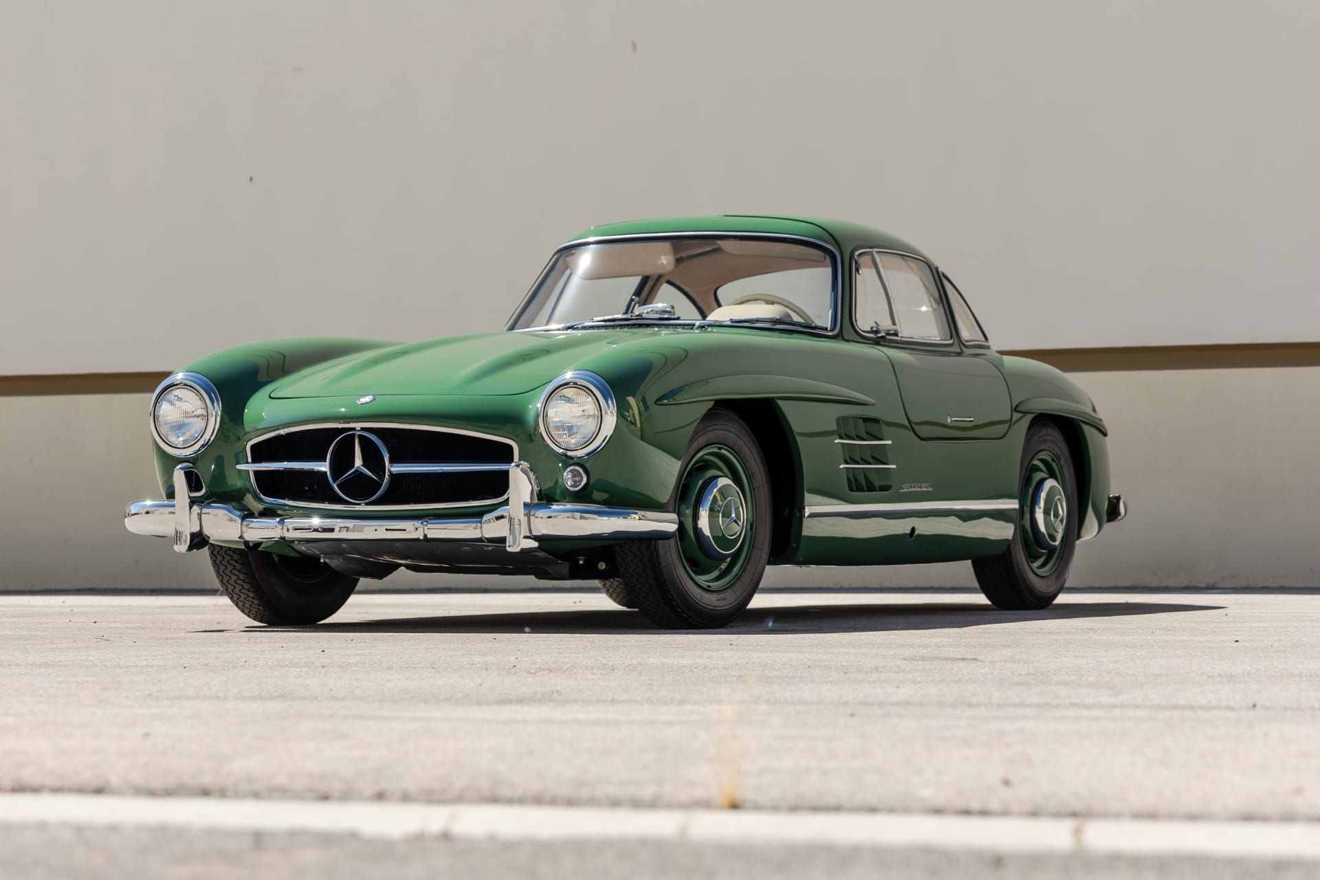 got-2-million-laying-around-you-could-buy-this-1-of-1-1955-mercedes-300sl-gullwing_2