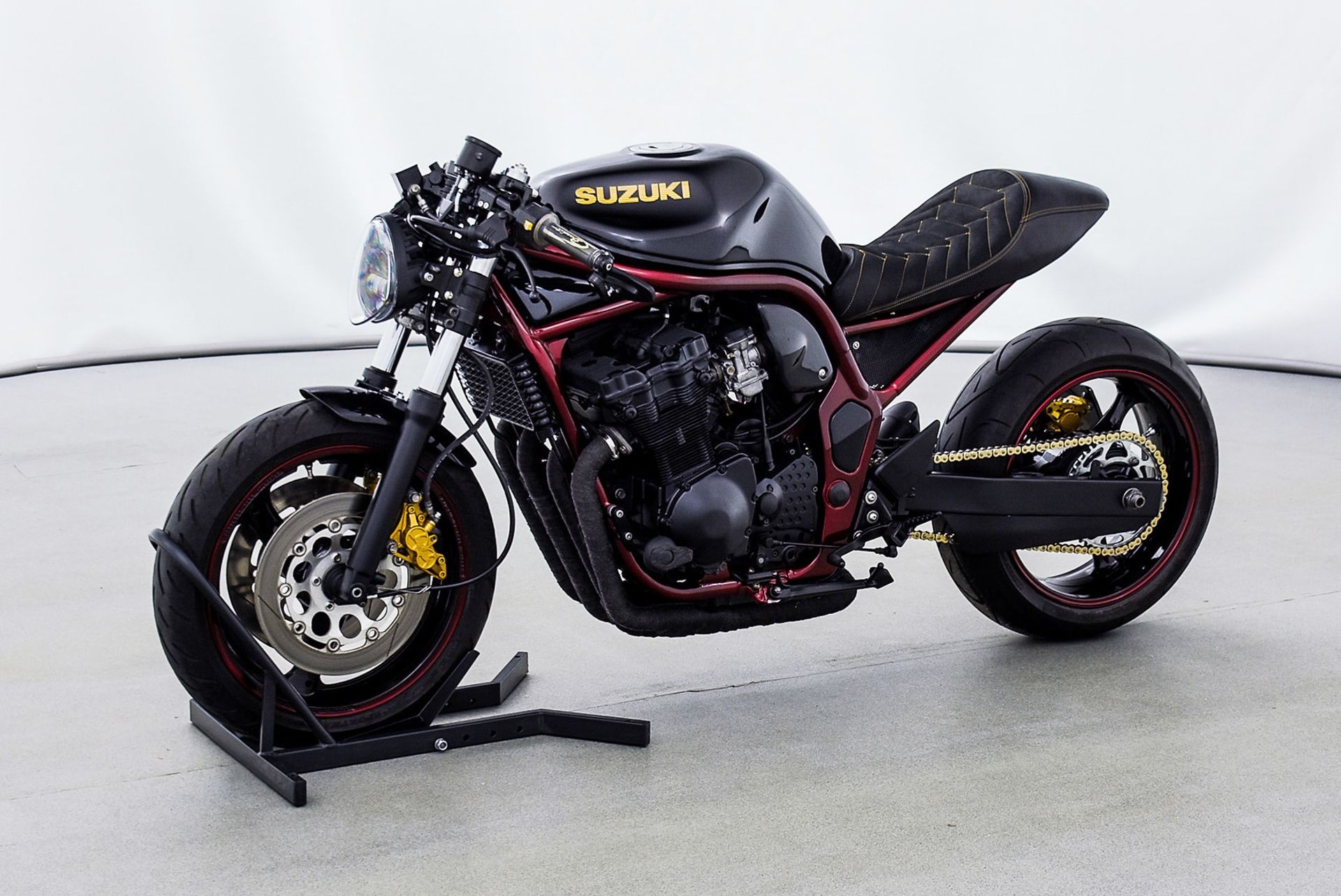 suzuki-gsf600-last-samurai-is-fantastic-in-so-many-ways-performance-matches-great-looks-238882_1