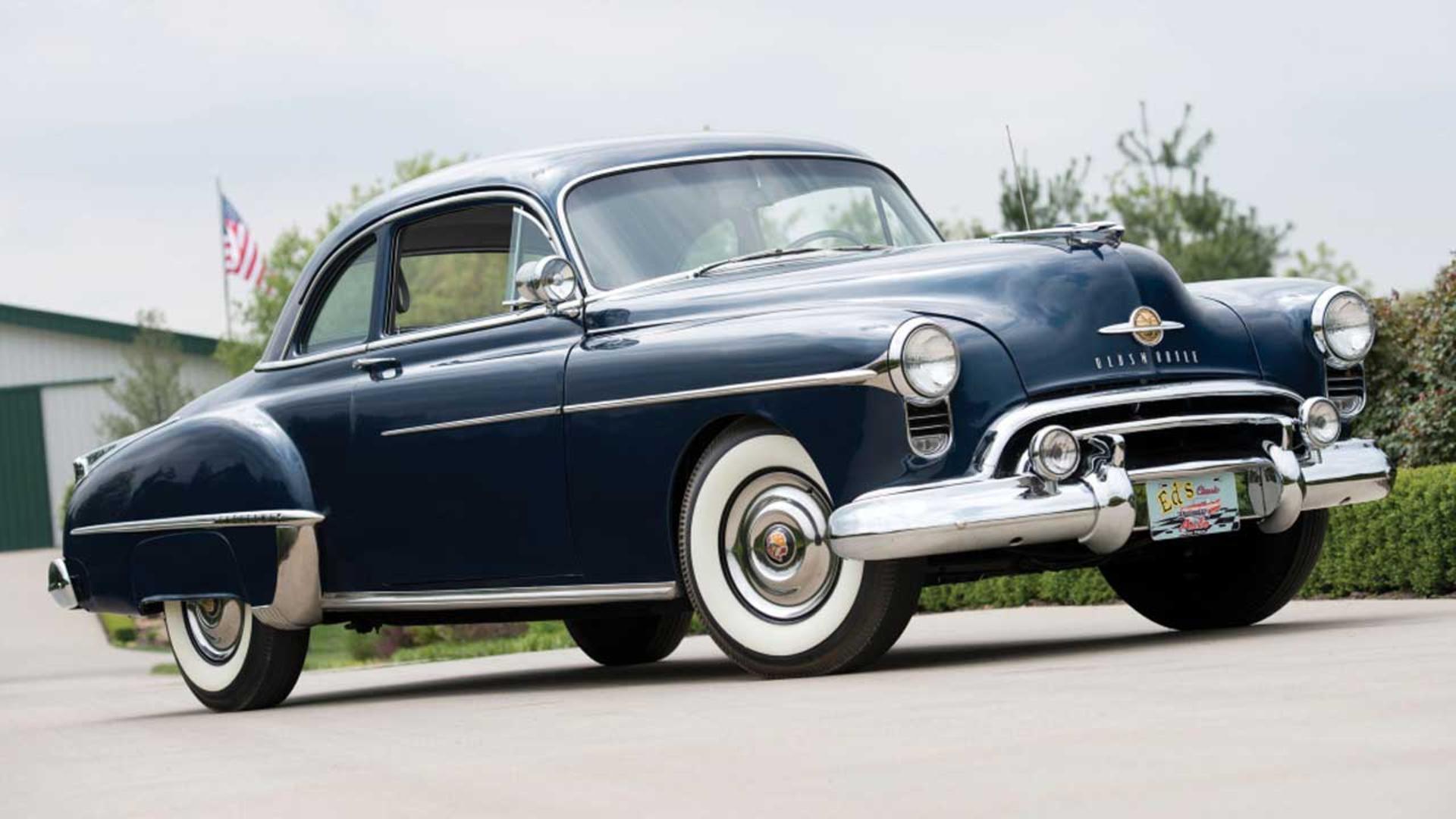 Oldsmobile-Rocket-88-1