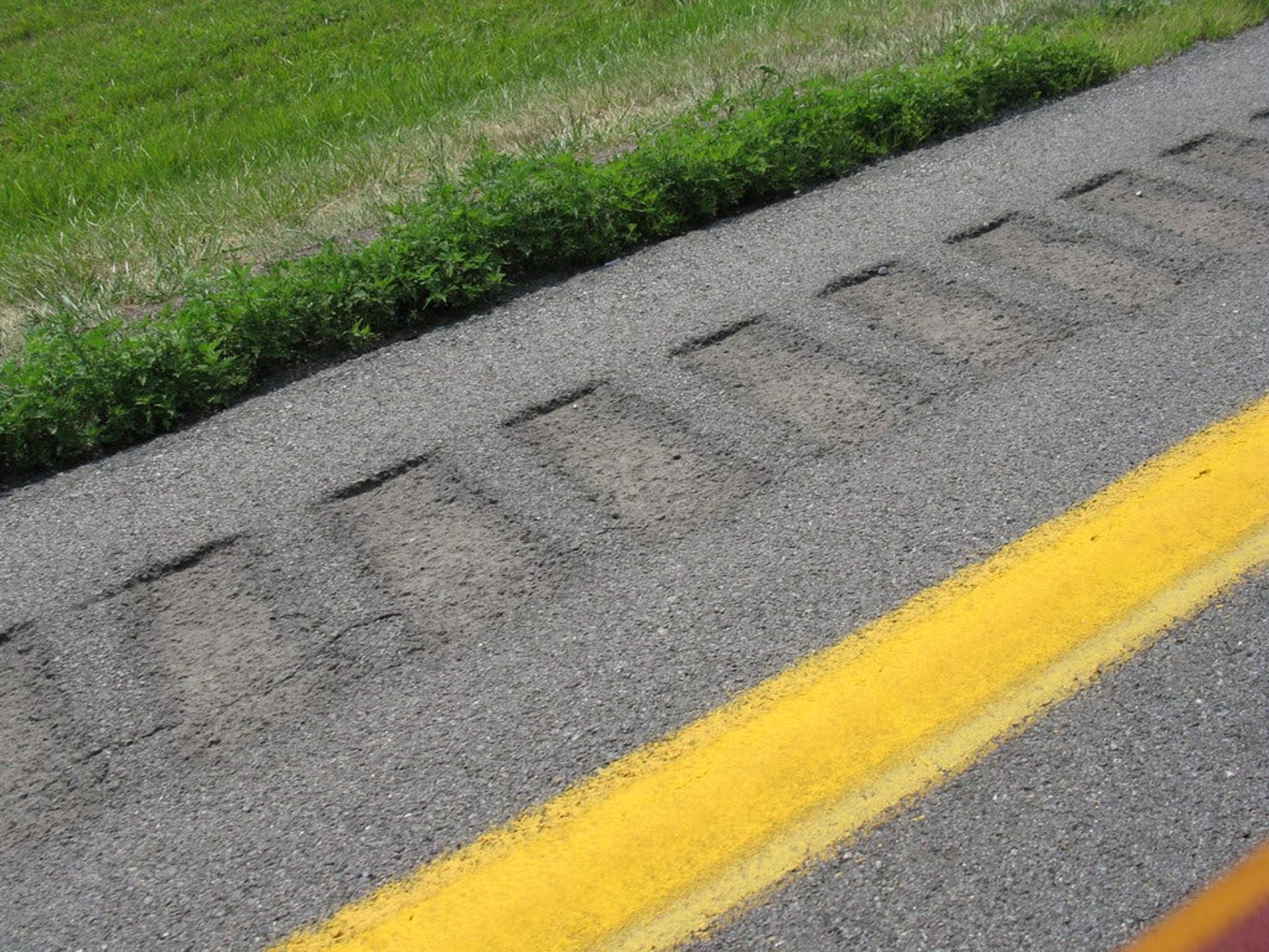 rumble-strips 1