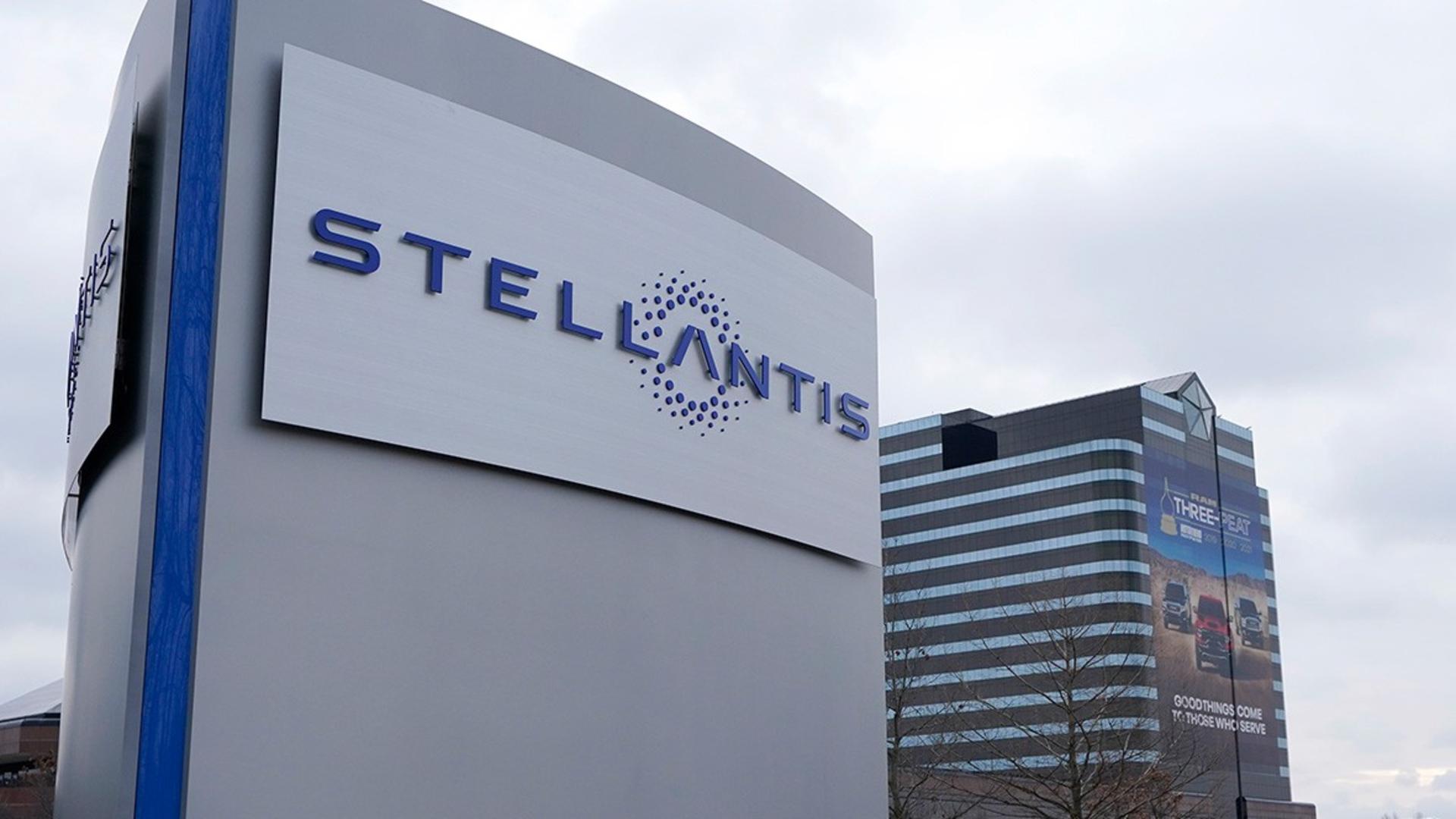 stellantis-logo