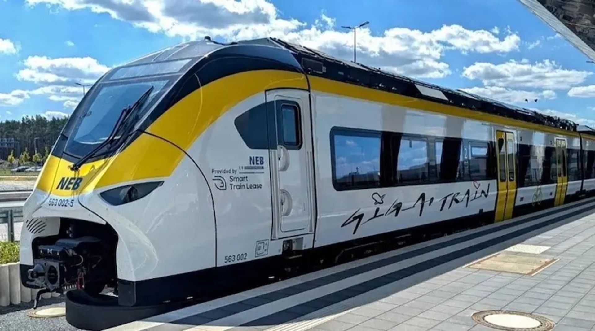 tesla-giga-train-Germany-gigafactory