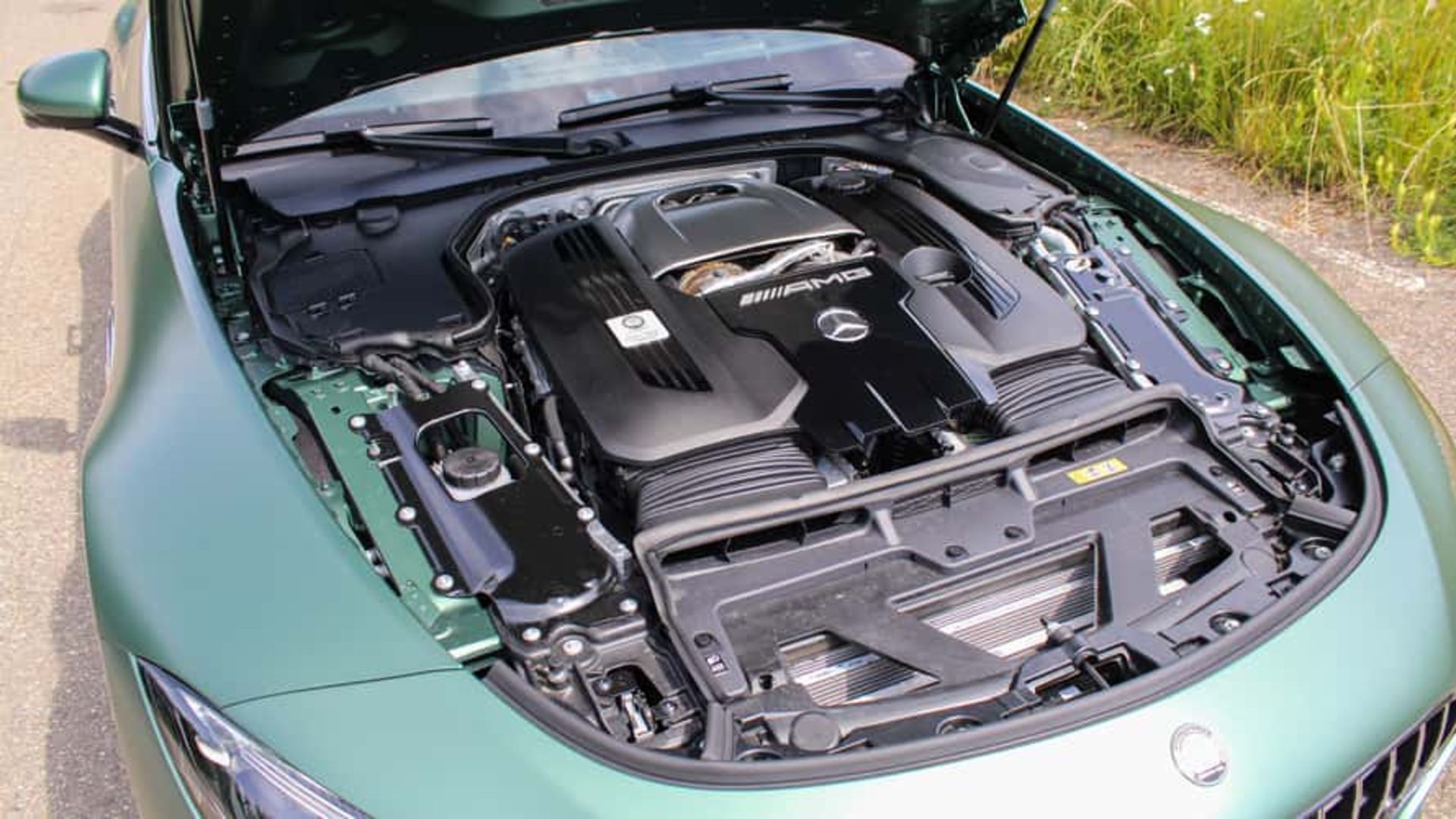 2025-mercedes-amg-sl63-s-e-performance-review-28