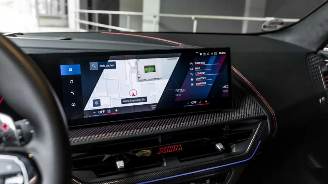 bmw-xm-label-manhart-mhxm-900-infotainment