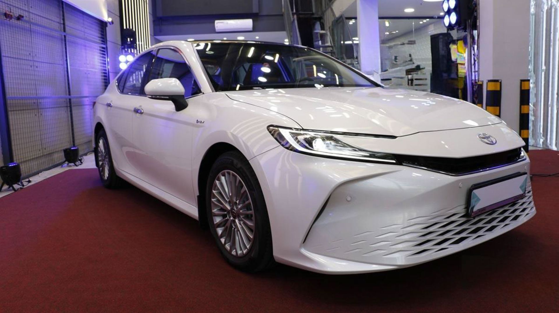 toyota camry hybrid (11)