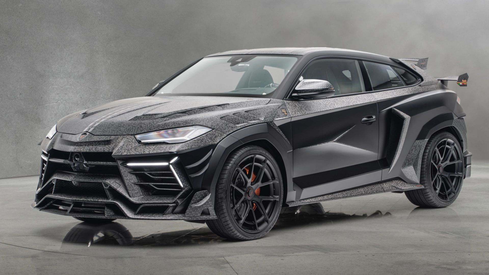 venatus_coupe_evo_c_black_front