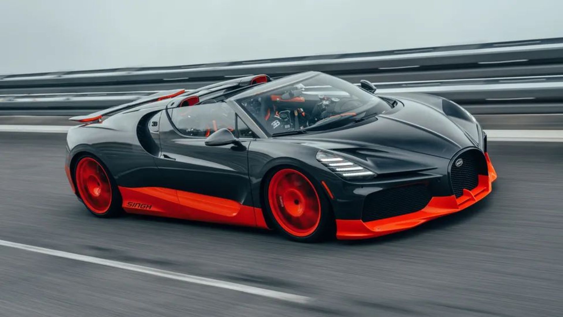 1 BUGATTI W16 Mistral World Record_0