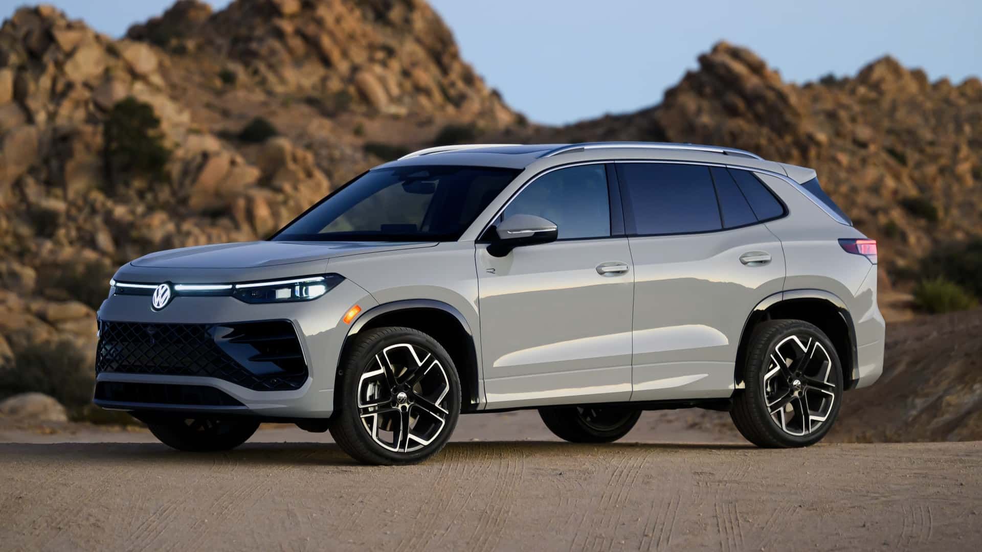 2025-volkswagen-tiguan (1)