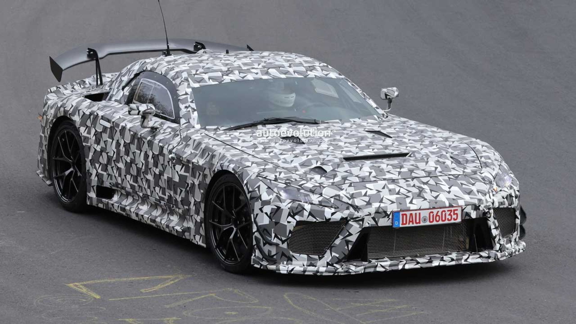 Lexus-LFR-1