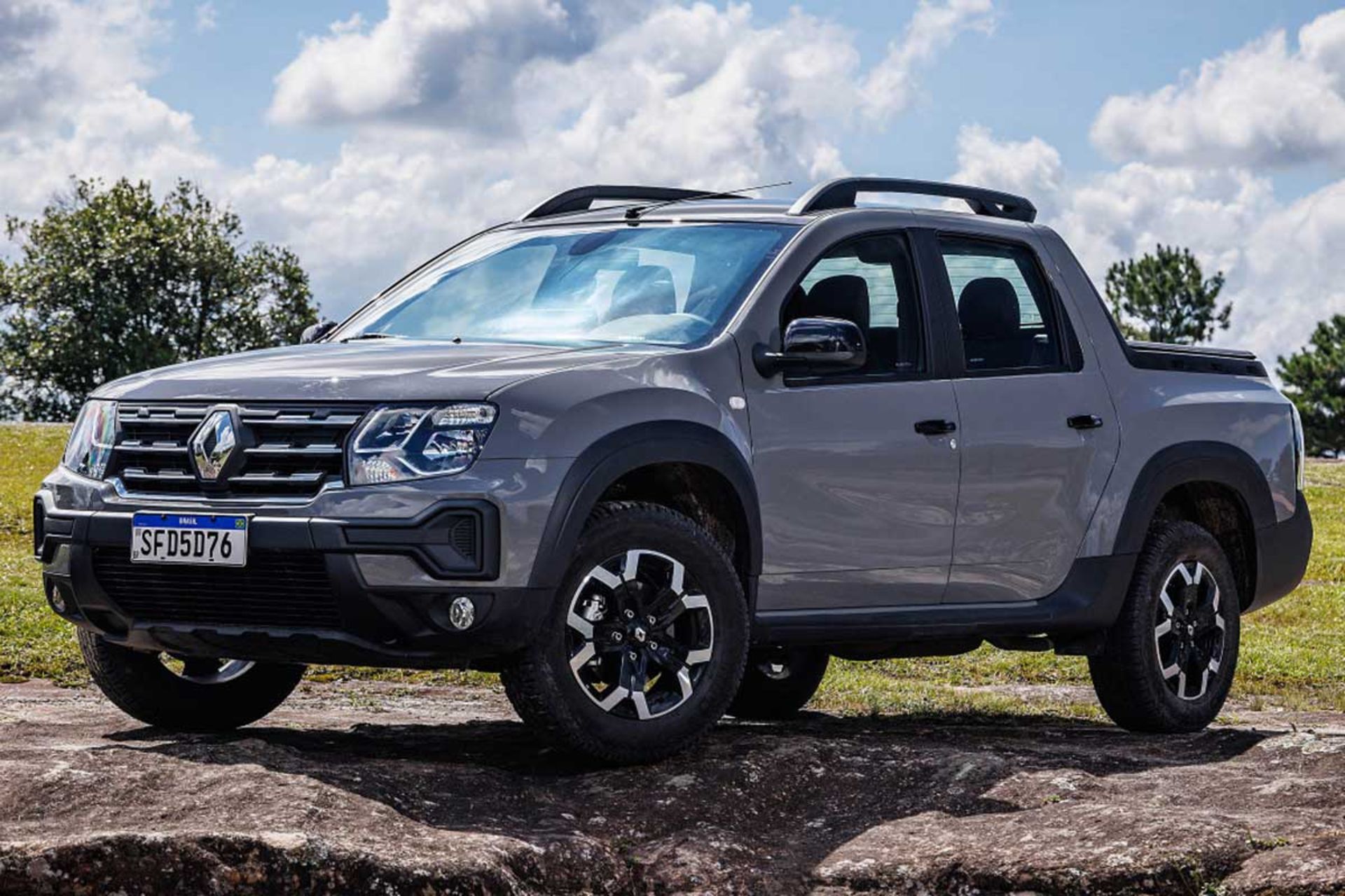 Renault-Duster-Oroch-1