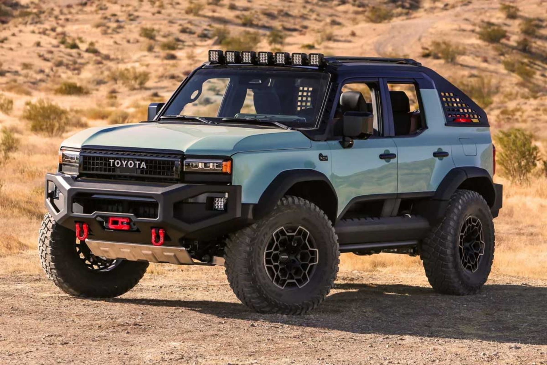 Toyota-Land-Cruiser-ROX-1