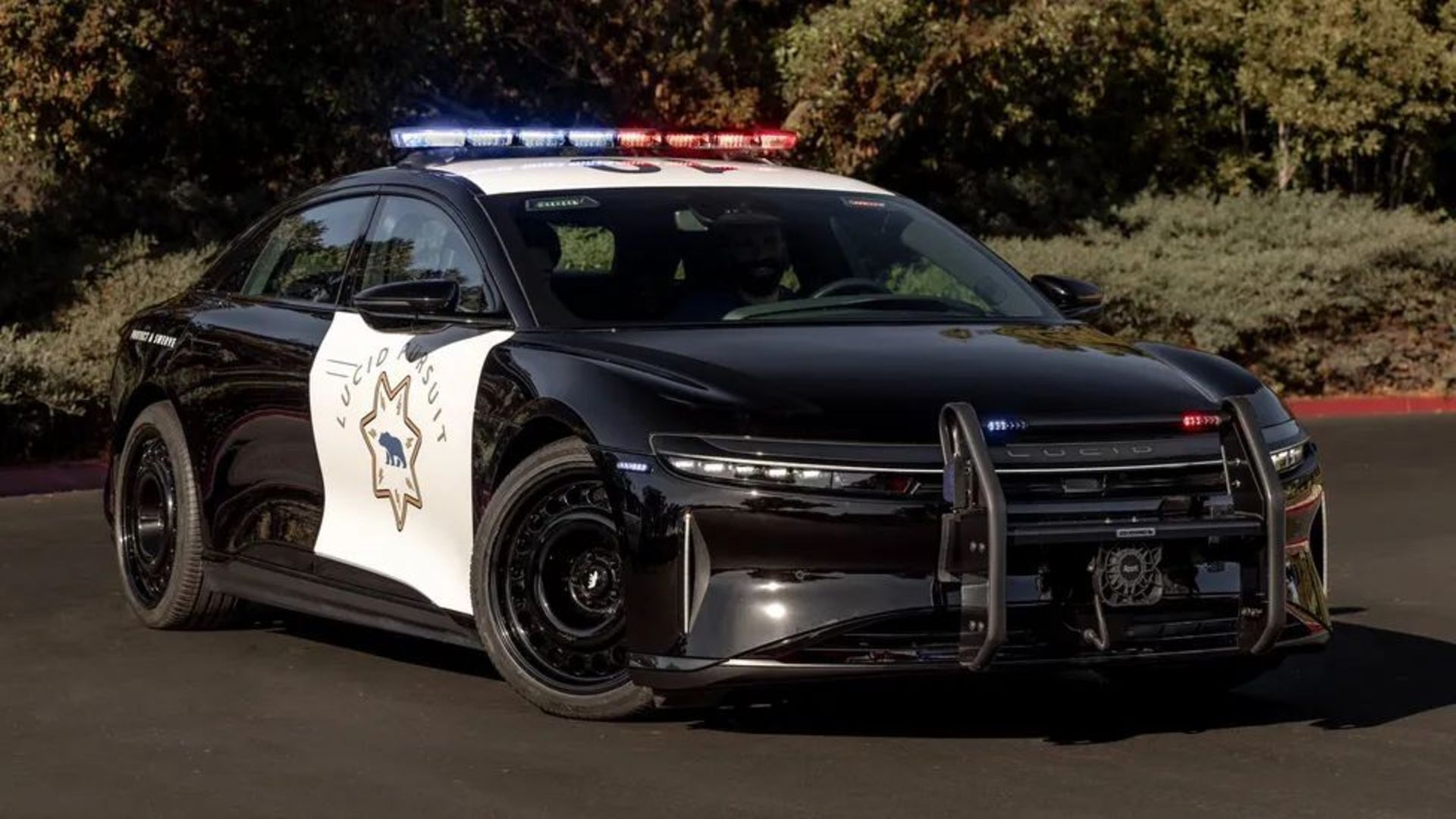 lucid-air-police-1
