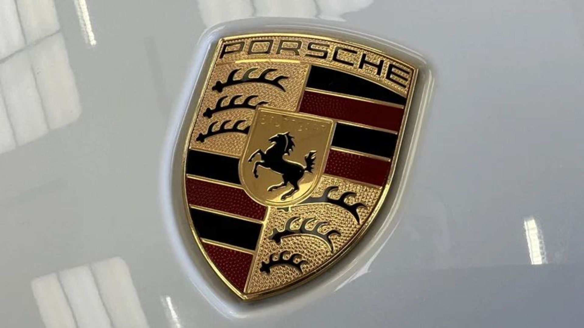 porsche logo