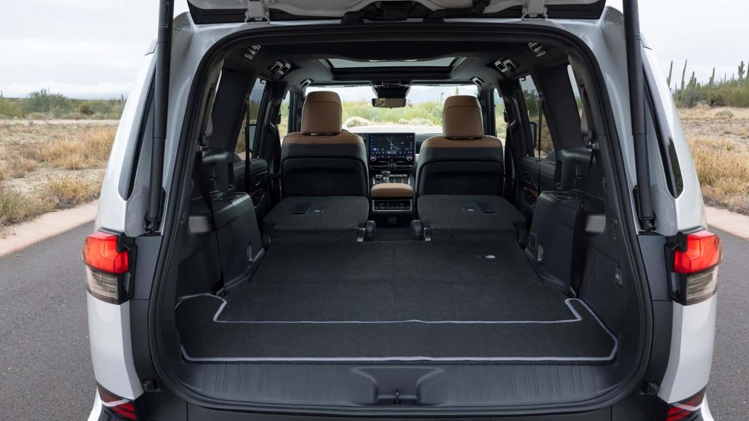 2025-lexus-gx-luxury-interior (2)