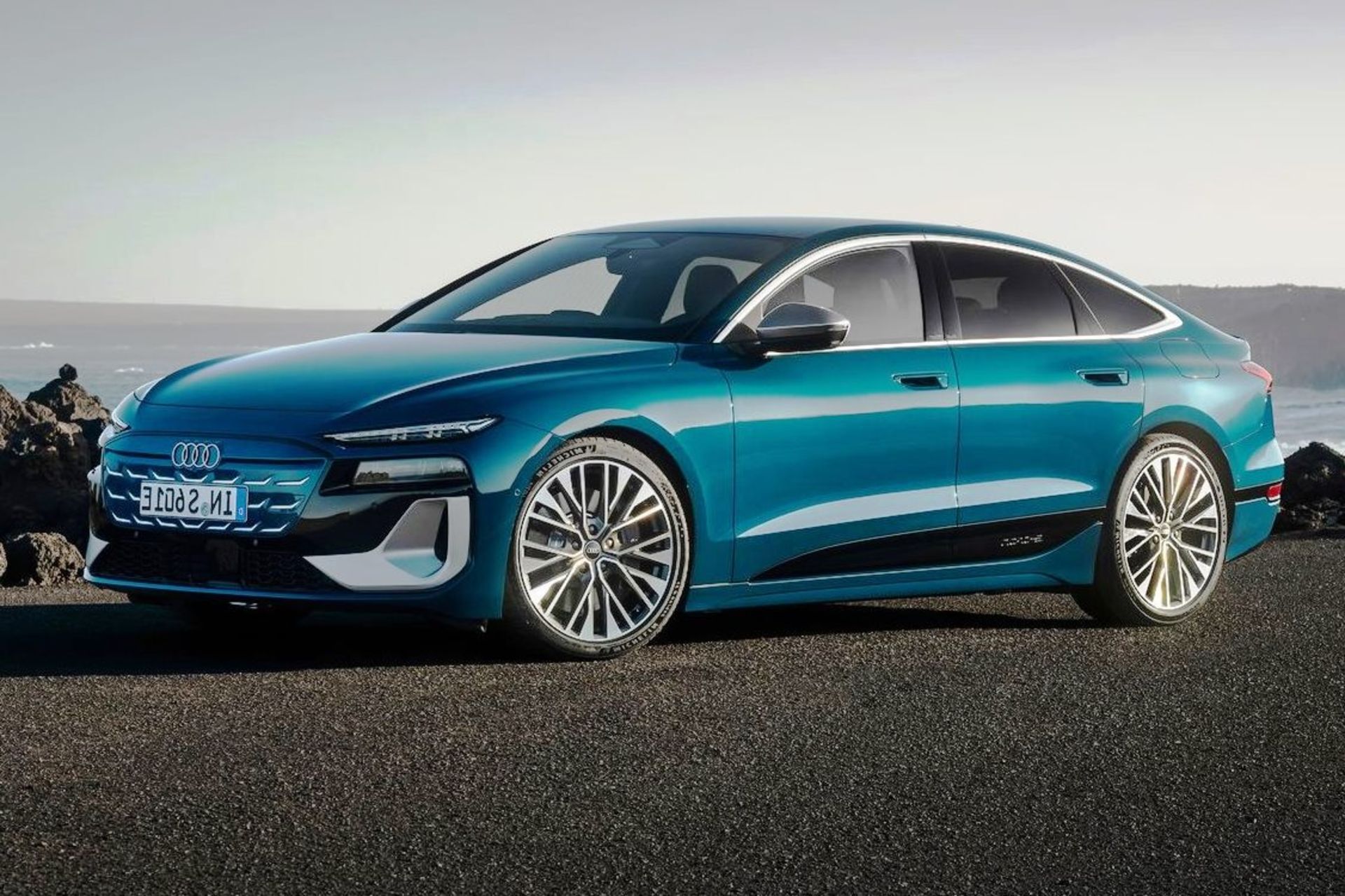 Audi-S6_Sportback_e-tron-2025 a
