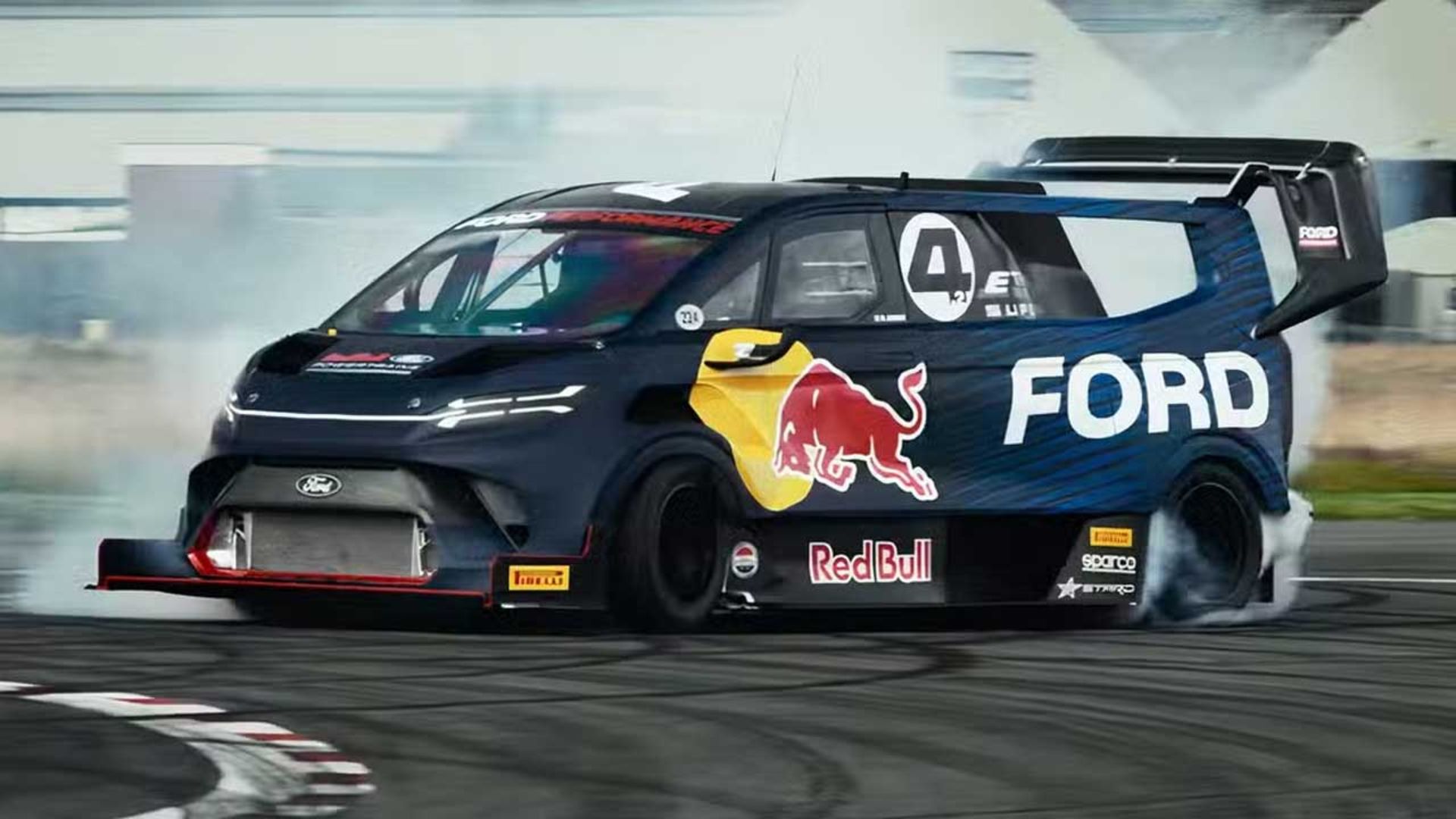 Ford-Supervan-2