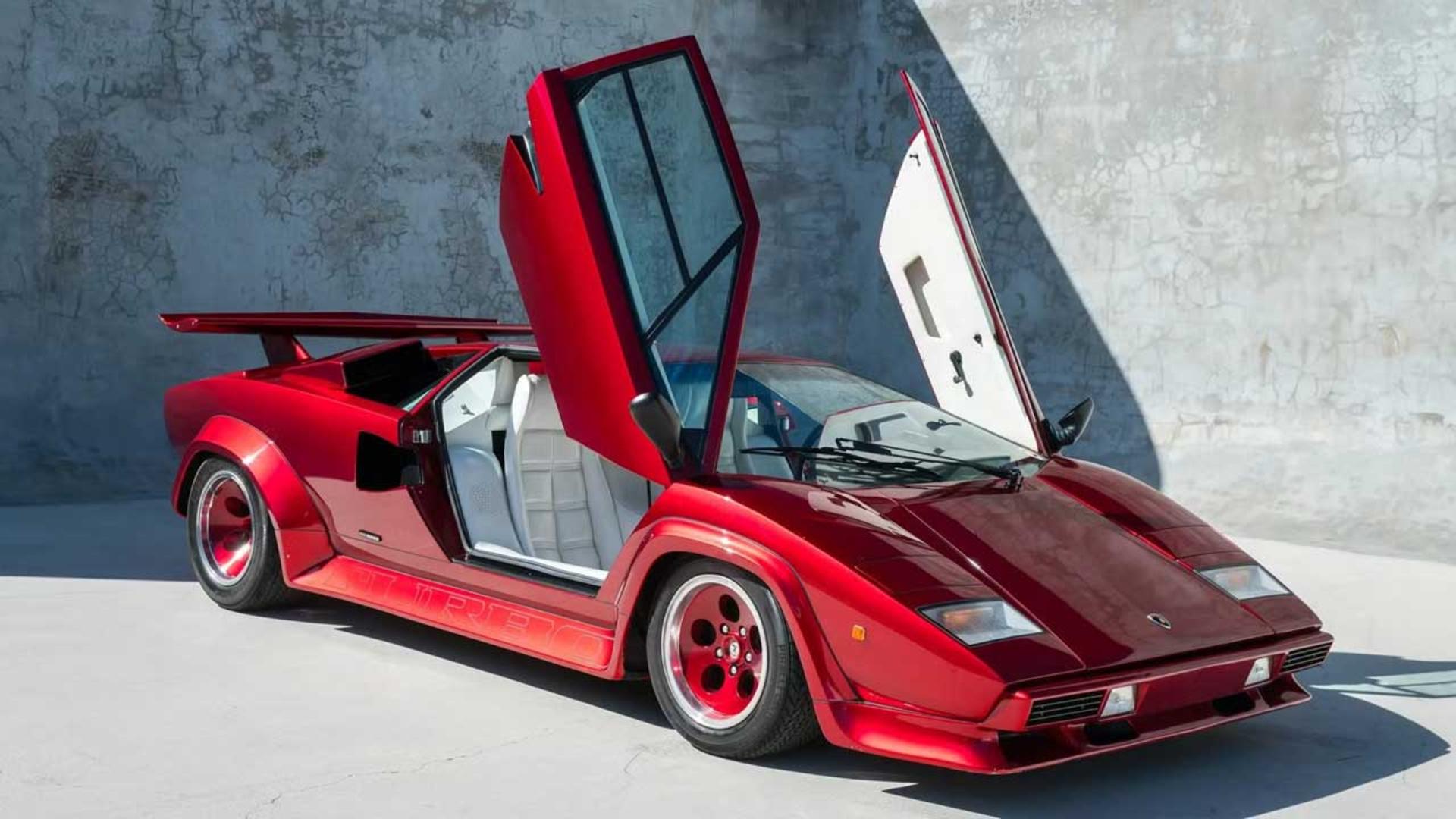 Lamborghini-Countach-1