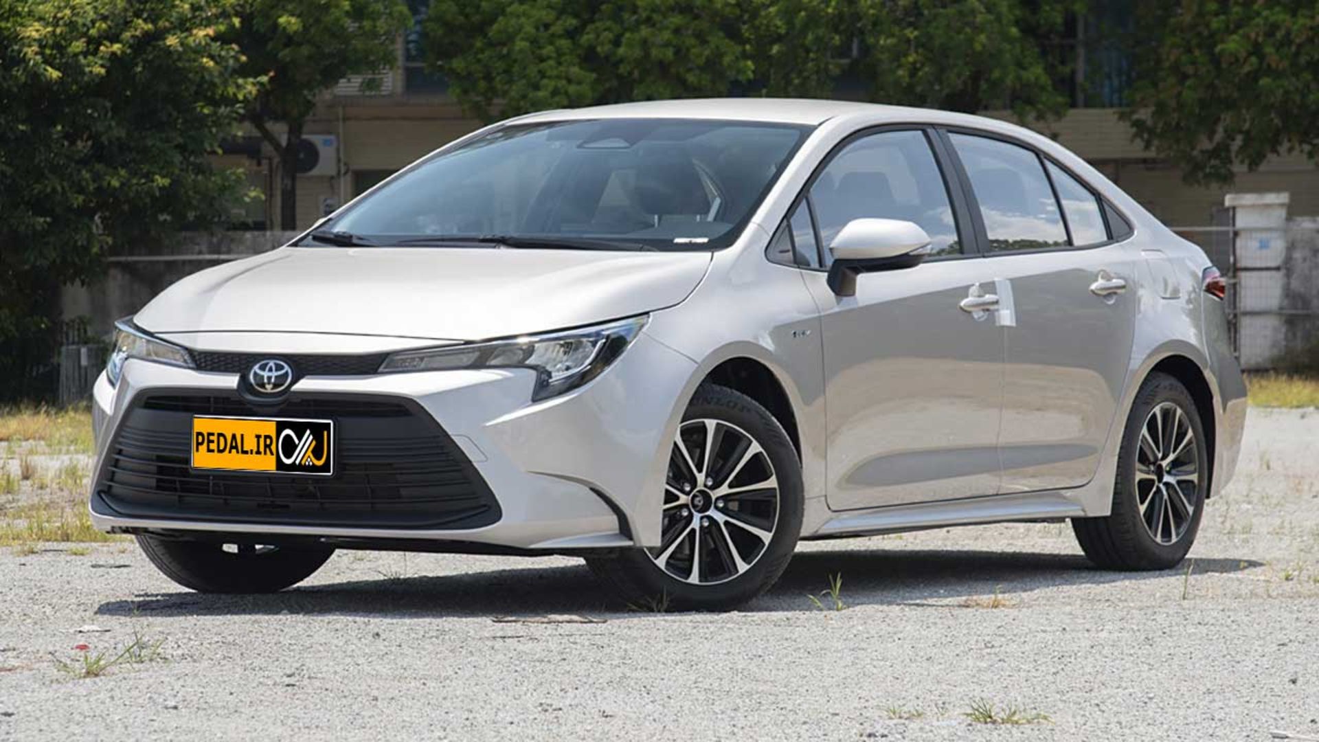 Toyota-Levin-Hybrid-1