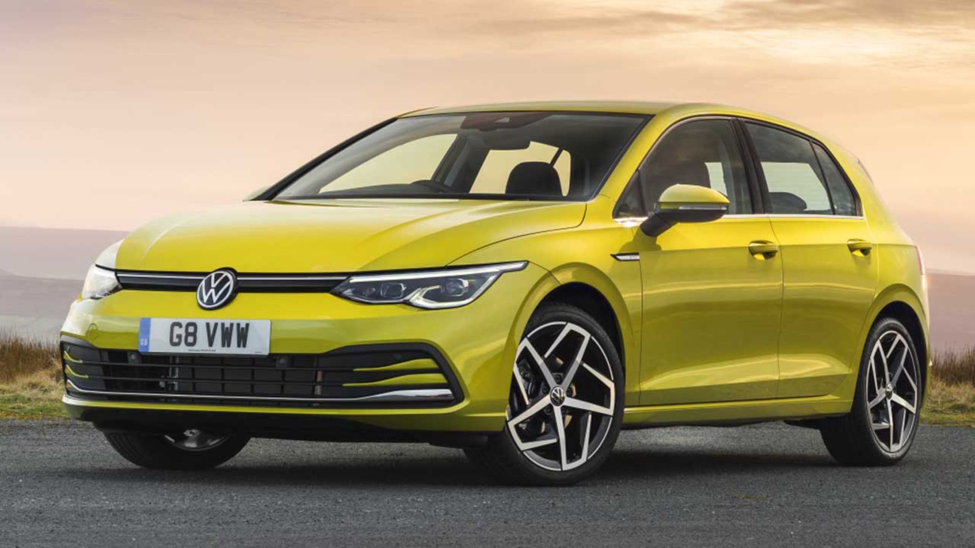 Volkswagen-Golf-Pro-1