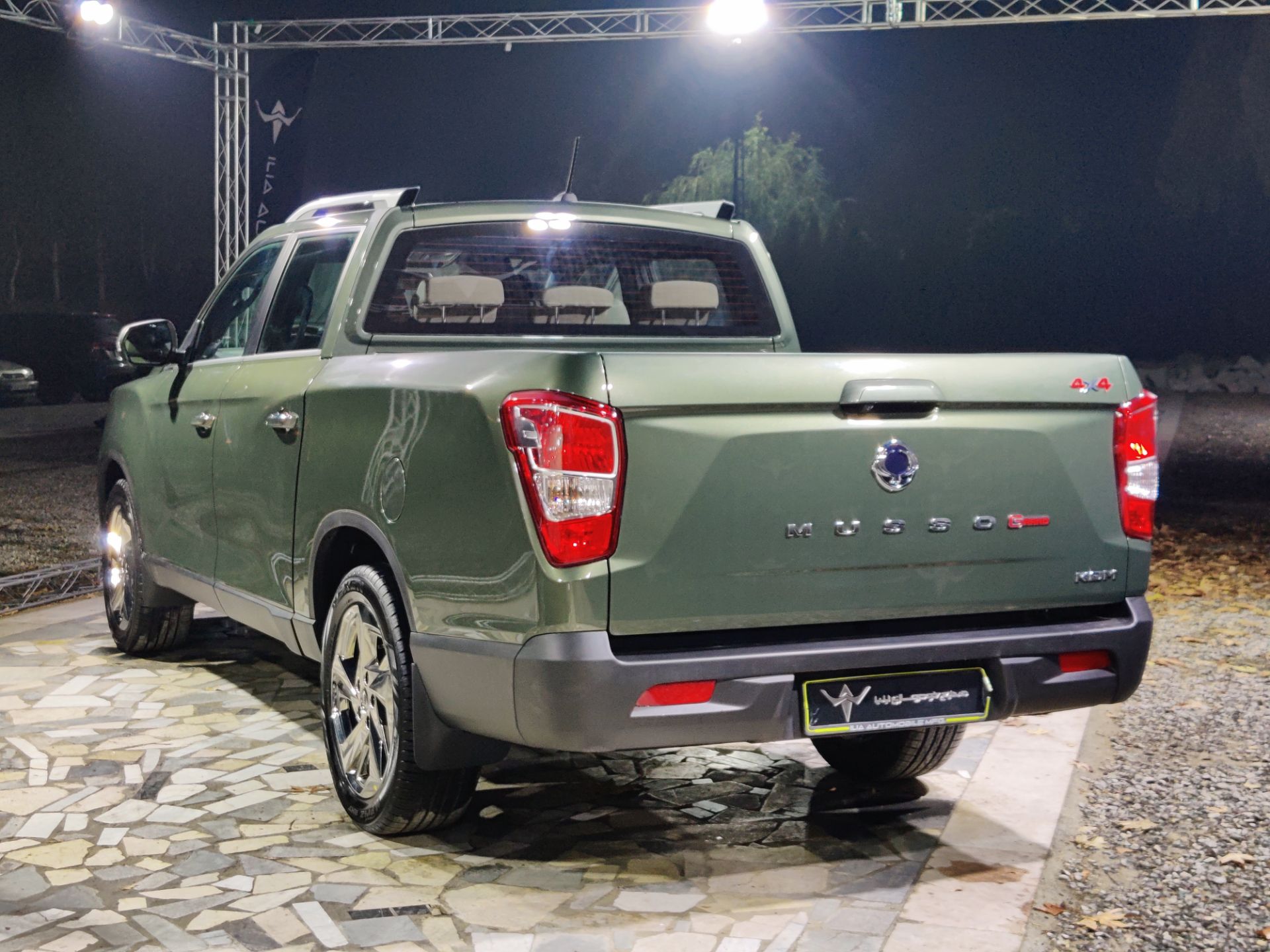 kgm-musso-grand-khan-iliaauto-unveiling-3