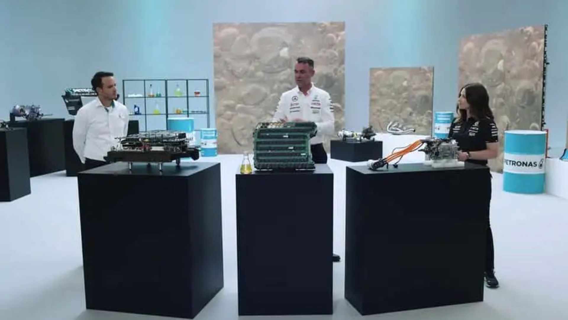 mercedes-petronas-f1-hybrid-system-deep-dive-lead