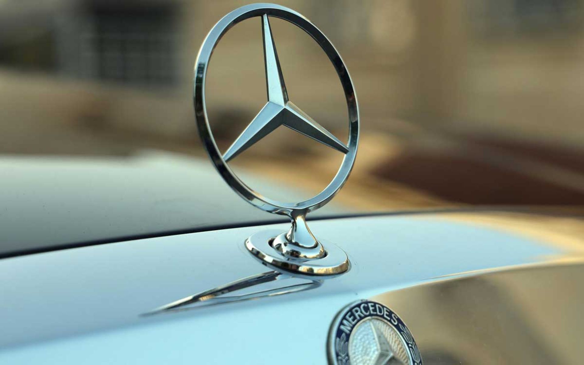 Mercedes-Benz-Logo-3
