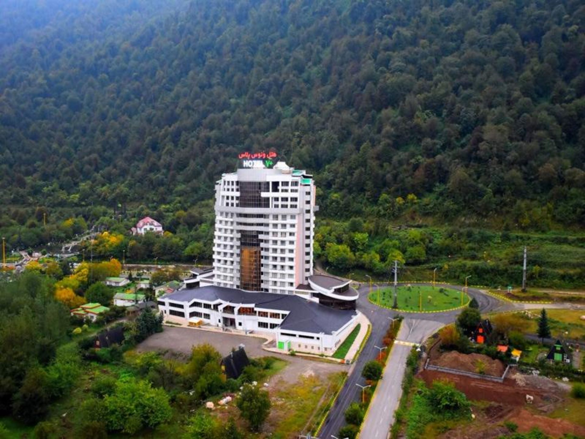 chalus-hotels 1