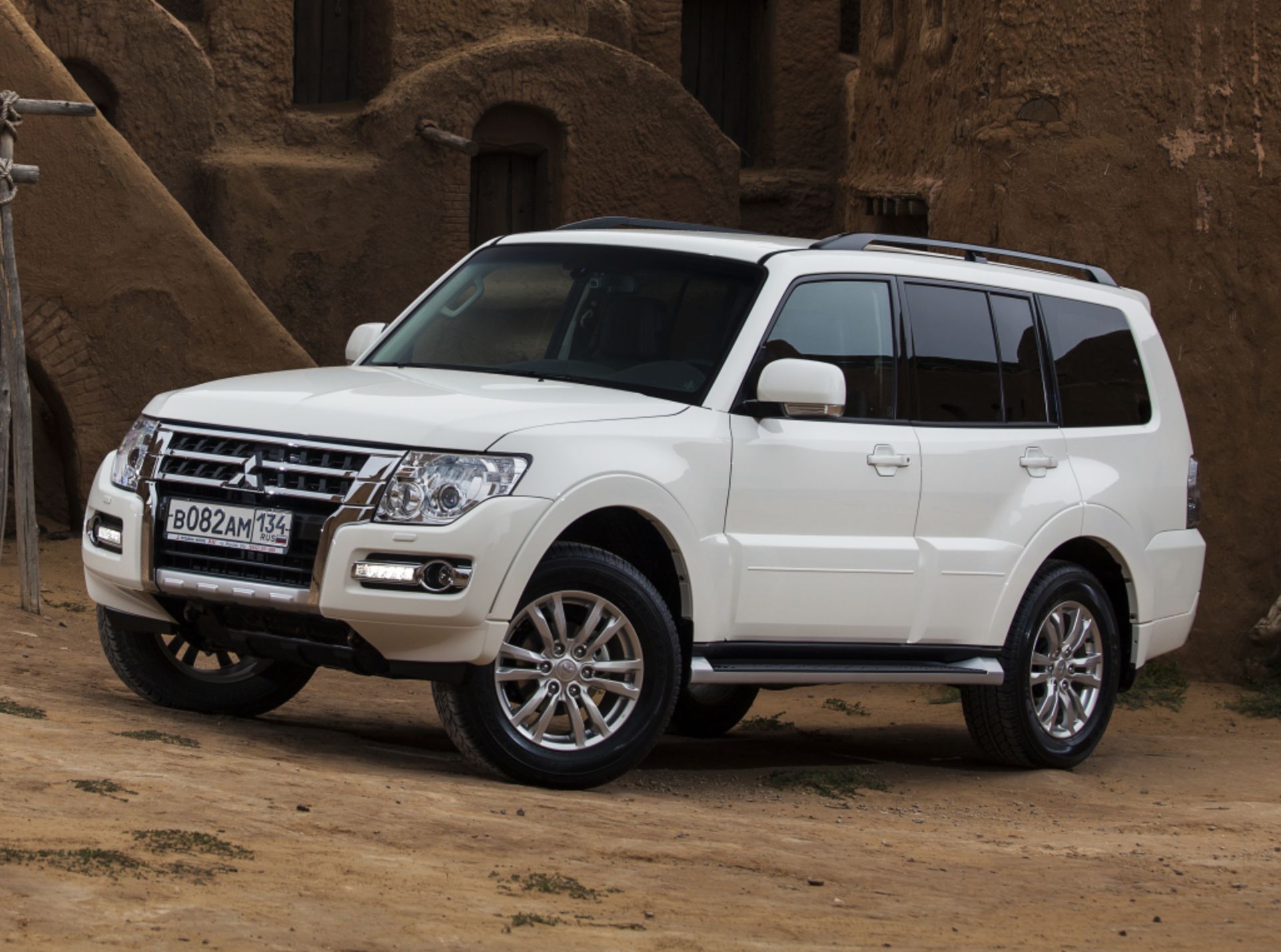 mitsubishi_pajero_ iran (8)
