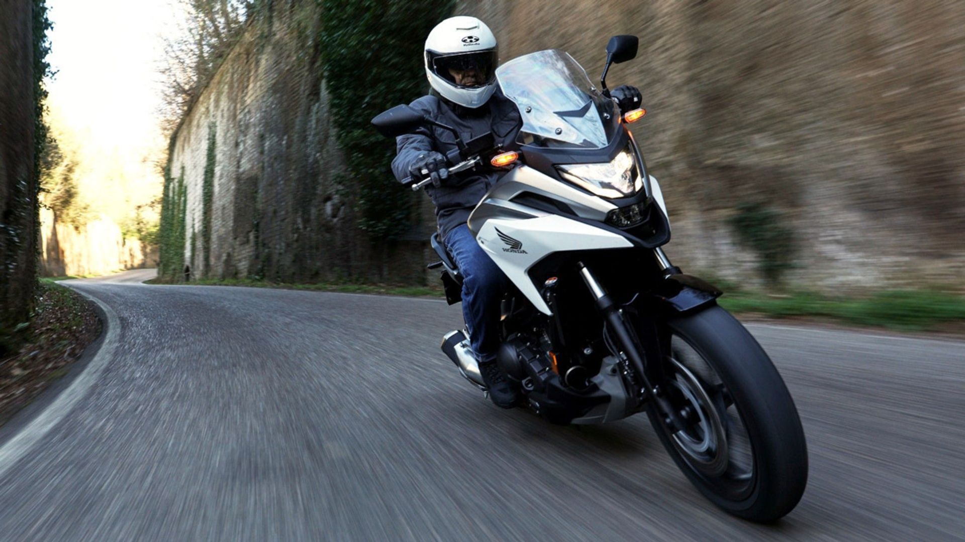2021-honda-nc750x-action