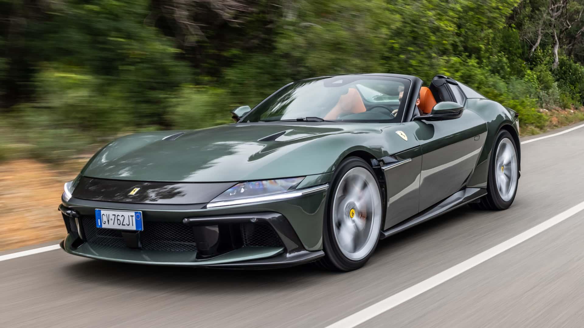 2025-ferrari-12cilindri-spider-first-drive-14