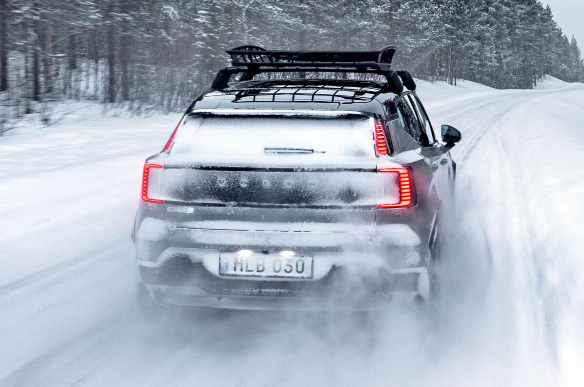 Volvo EX30 Cross Country – exterior