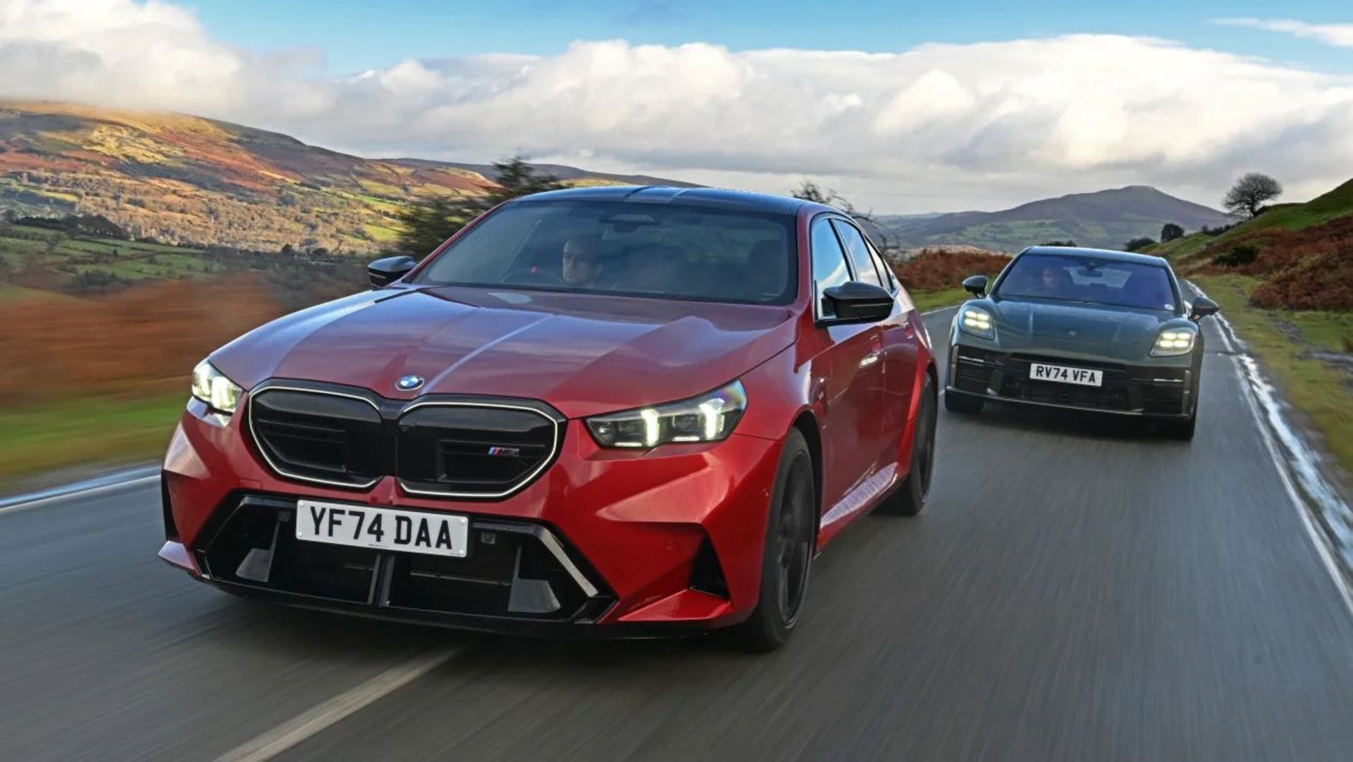 BMW M5 vs Porsche Panamera Turbo E-Hybrid-2