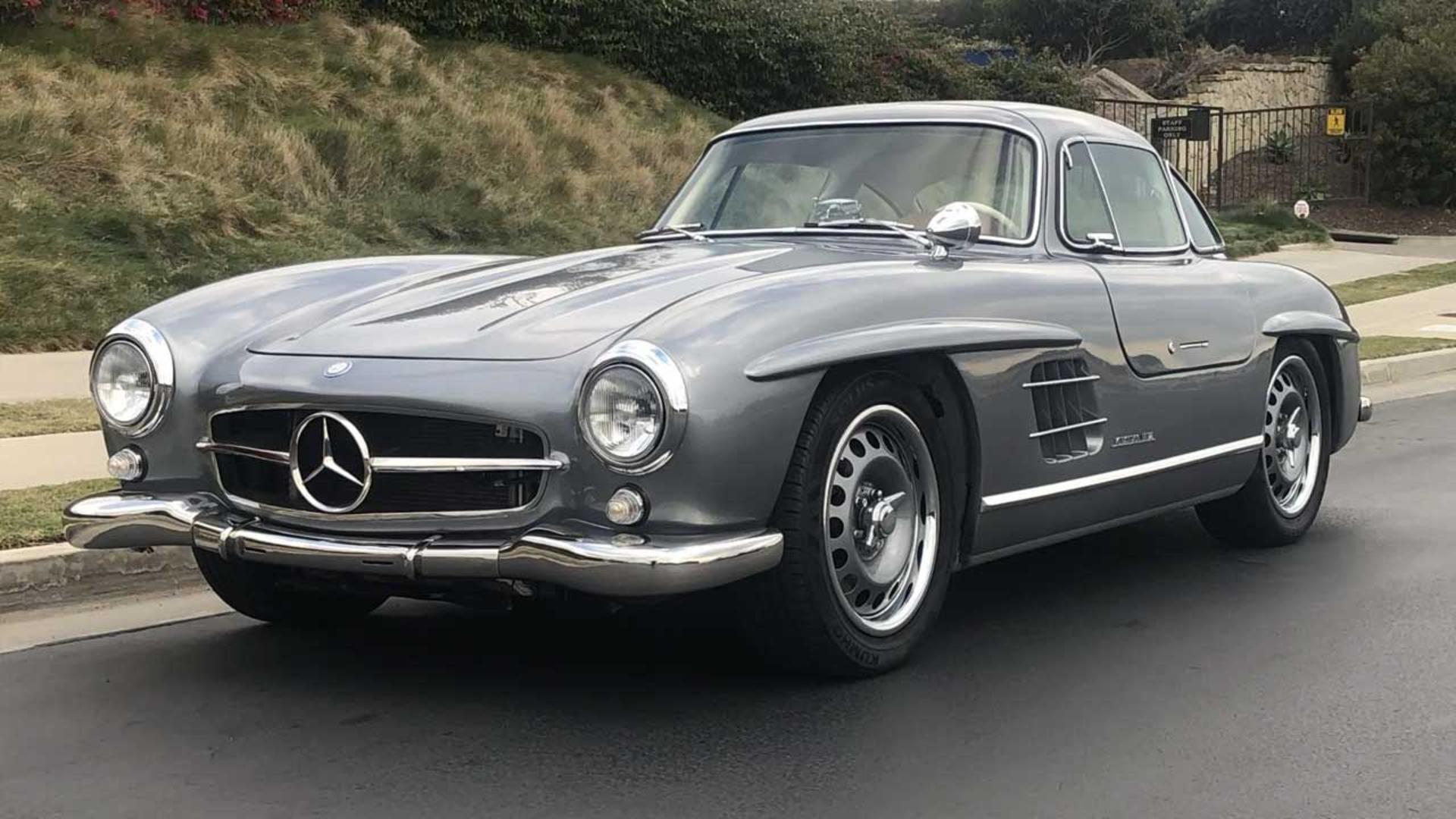 Mercedes-300SL-1