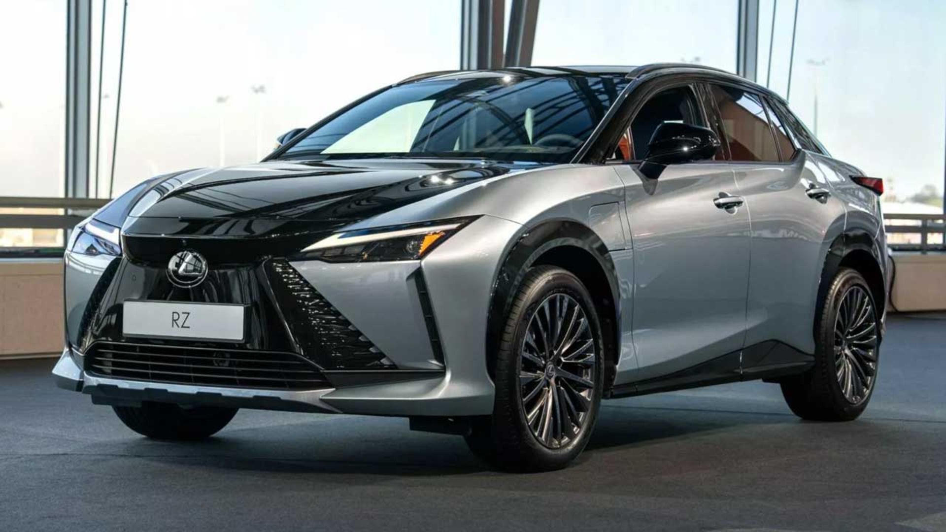 Lexus-RZ-1