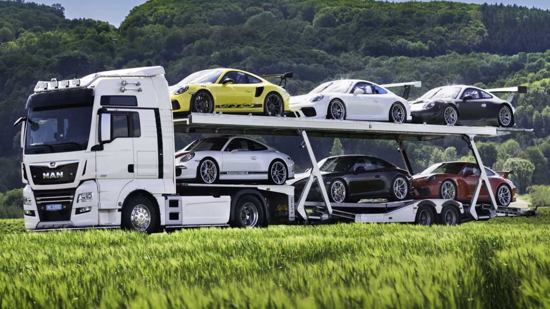 Man-Porsche-1