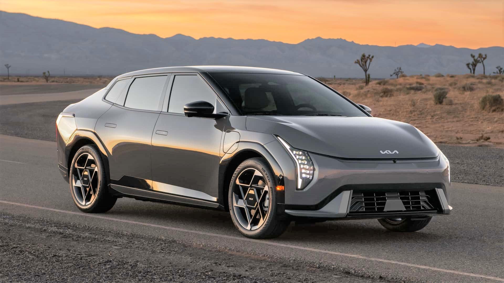2026-kia-ev4-u.s.-spec (2)