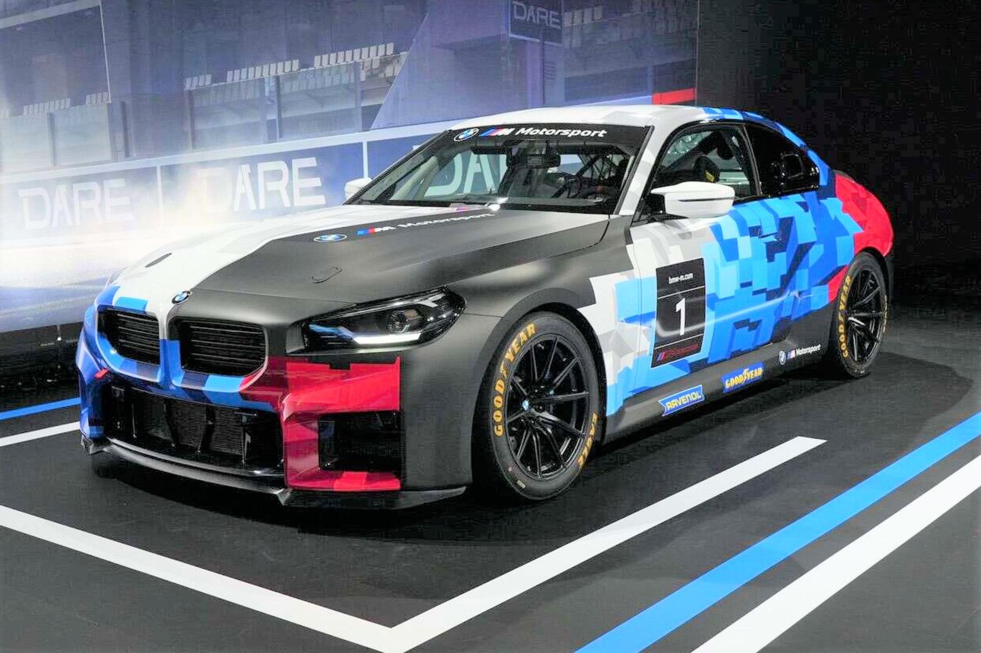 BMW-M2-Racing-2025-10