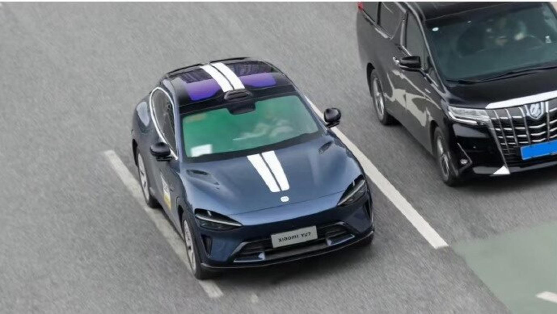 Xiaomi’s upcoming YU7 SUV to feature variable panoramic roof 4