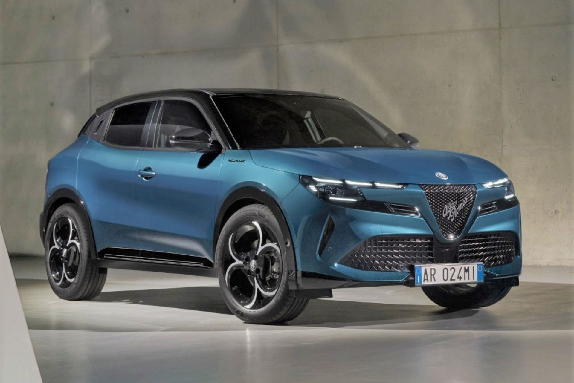 alfa_romeo_milano_ibrida_3_073406e810430c56